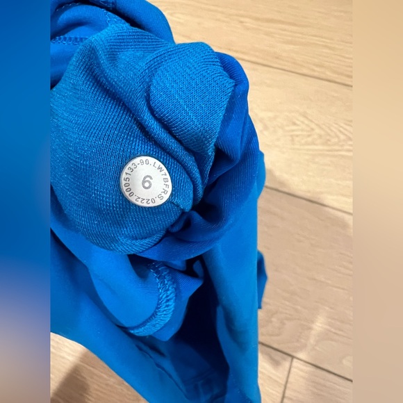 Lululemon Wunder Train HR Short Size 6 Poolside blue - Picture 8 of 8